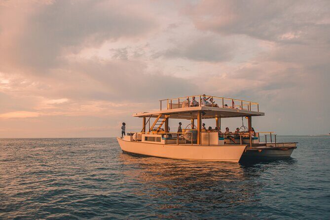 4-in-1 • Gili Islands Half-day Snorkel & Lunch Catamaran Tour - GoPro Included: Capturing the Water Day the Easy Way