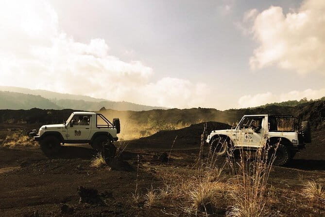 4WD Jeep Mount Batur Sunrise Experience By Bali Volcano Jeep - Meeting your English-speaking guide (and letting them run the show)