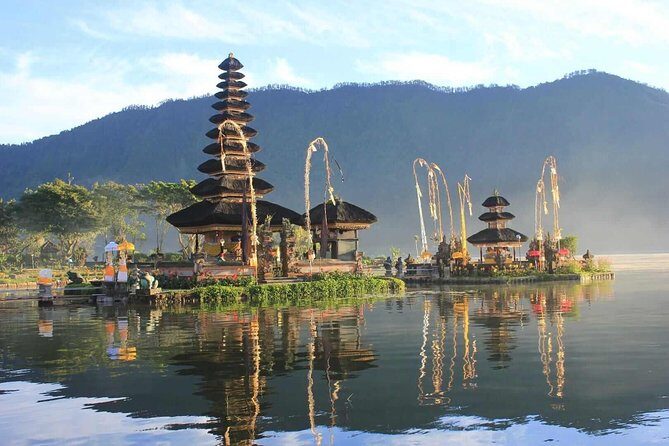 Amazing Private Tours: Dolphins Lovina and Gitgit Waterfall include Lunch - Gitgit Waterfall: a nature reset after the sea morning