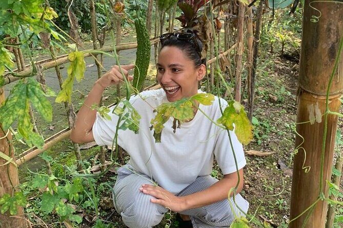 Authentic Balinese Cooking Class with Jewelry Making Class - Cooking class with a Balinese chef: what you’re really learning