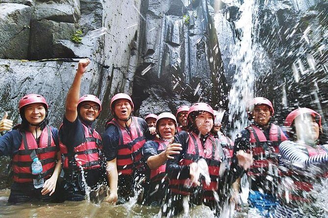 Ayung River Half-Day White Water Rafting Bali in Ubud - Finish, lunch, and the shower routine that makes it a real outing