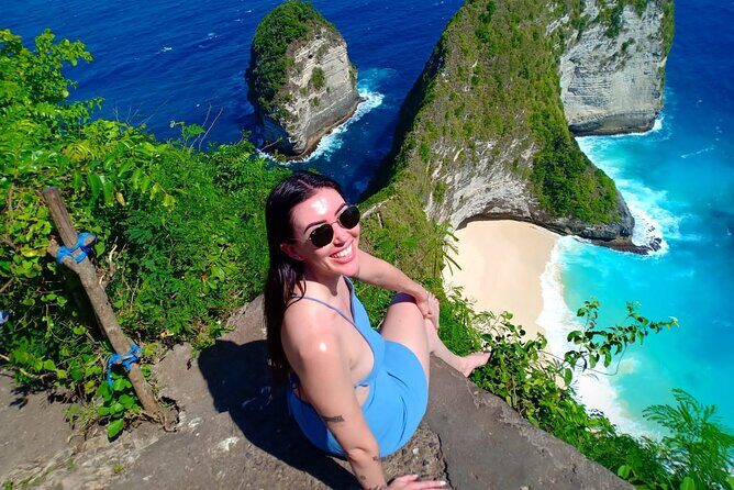 Bali 2 Days Package Nusa Penida and Ubud Tour with All Inclusive - Kelingking Beach: the viewpoint is the main event, and low tide matters