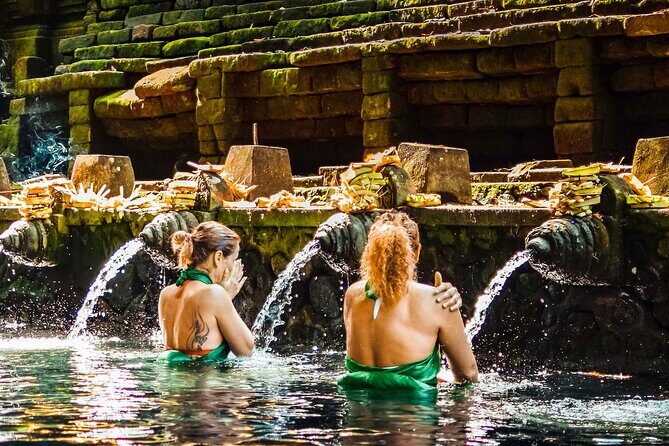 Bali Holy Water Purification and Palm Reading - Should You Book This Bali Holy Water and Palm Reading Tour in Ubud?