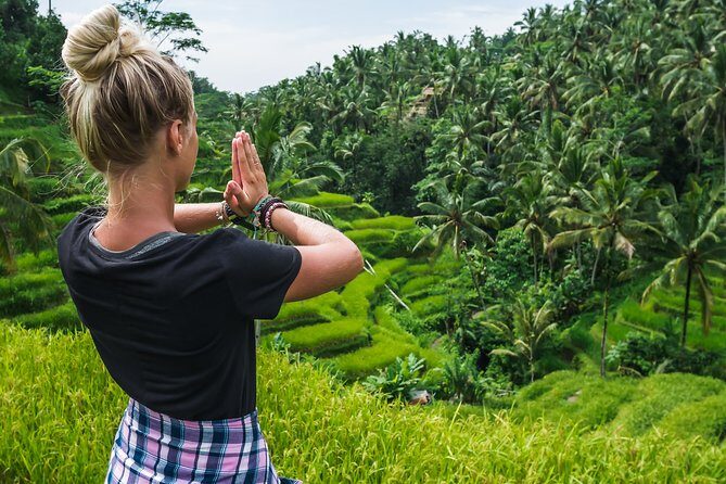 Bali Instagram: Gate of Heaven Temple Tour - Tukad Cepung Waterfall: cave light and cave walking