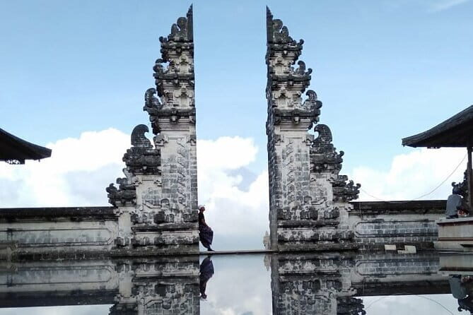 BALI INSTAGRAM TOURS; Heaven Gate, Tirta Gangga, Tukad Cepung waterfall - How this private East Bali photo day really works