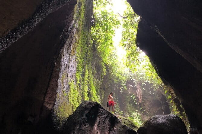 BALI INSTAGRAM TOURS; Heaven Gate, Tirta Gangga, Tukad Cepung waterfall - The 7 to 8 hour schedule: where time goes and how to plan your day