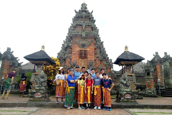 Bali Night Market Experience and Ubud Highlights tour - Puseh Batuan Temple: Hindu sculpture stops and photo-ready details