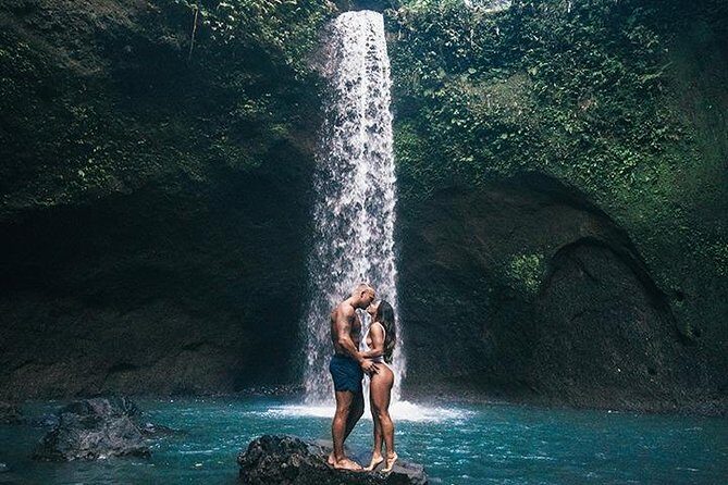 Bali: Pakerisan River Tubing Adventure with Rapids, Guide & Lunch - Why Pakerisan River tubing feels different near Ubud
