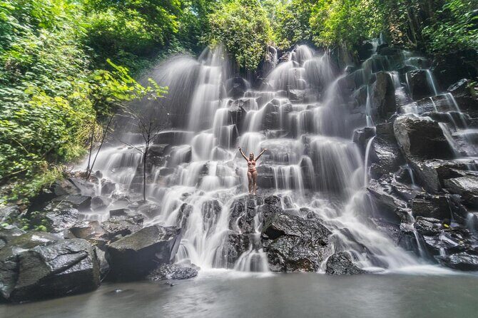 Bali: Pakerisan River Tubing Adventure with Rapids, Guide & Lunch - The finish at Pejeng Dam: trek + views + the end of the adrenaline