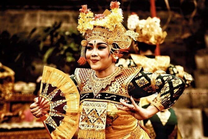 Bali Private Tour: Waterfall, Monkey forest and Tanah lot sunset - Tanah Lot at Sunset: The Sea-Water Temple Finale You’ll Remember