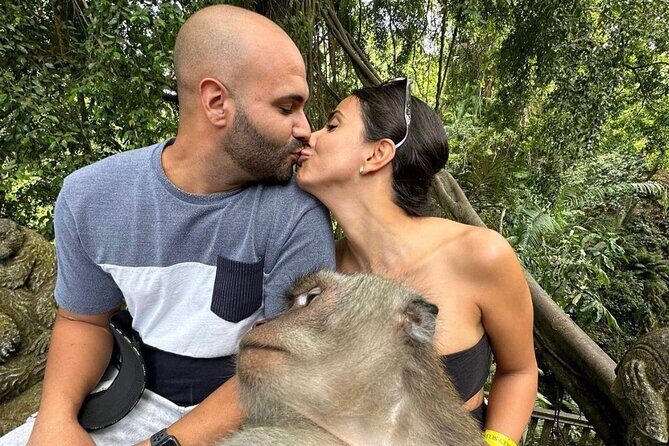 Bali Sightseeing - Sacred Monkey Forest Sanctuary: temple complex plus selfie time