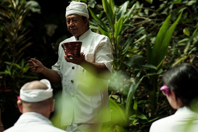 Bali Spiritual: Blessing Ceremony, Pristine Nature and Transfer - Balikaru Garden Walk and Rindik Music Lessons