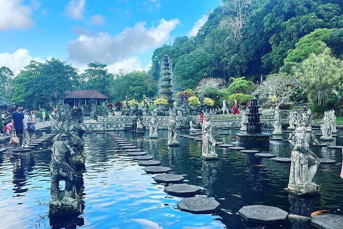 Bali Spiritual Shamanic-Palm Reading, Temple Healing Tour - Your healer stop: mantra healing or shamanic palm reading