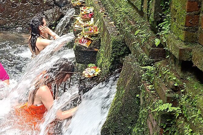 Bali Spiritual Soul Retreat Cleansing and Mantra Healing - Getting There From Ubud: Hotel Pickup and Temple Etiquette