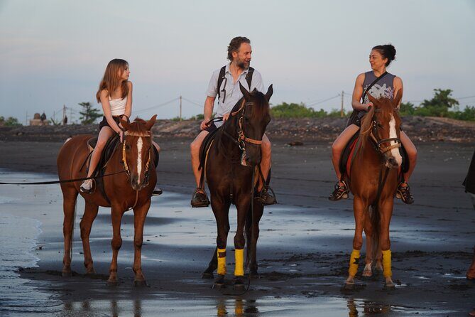 Bali Sunrise Horse Riding and Tour - Stop 2: Tegenungan Waterfall for Quick Photos and Fresh Air