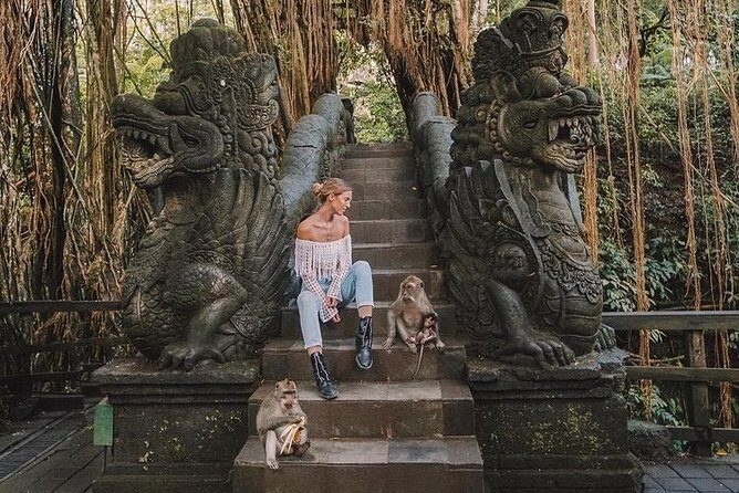 Bali Sunset: Uluwatu Temple - Kecak Dance- Jimbaran Bay - Pantai Melasti Ungasan and the kecak fire dance after dark