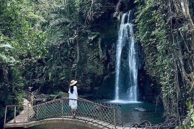 Bali Tirta Empul Tours Experience with Spiritual Cleansing - Getting Around in Ubud: Private Pickup and AC Comfort