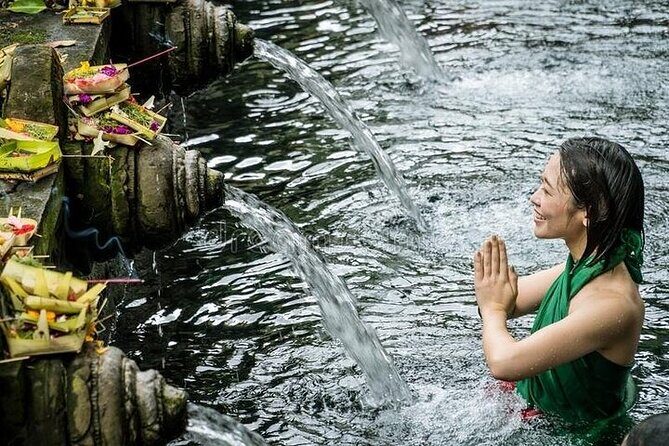 Bali Tirta Empul Tours Experience with Spiritual Cleansing - Ulu Petanu Waterfall: Jungle Air and a Real Swim Option