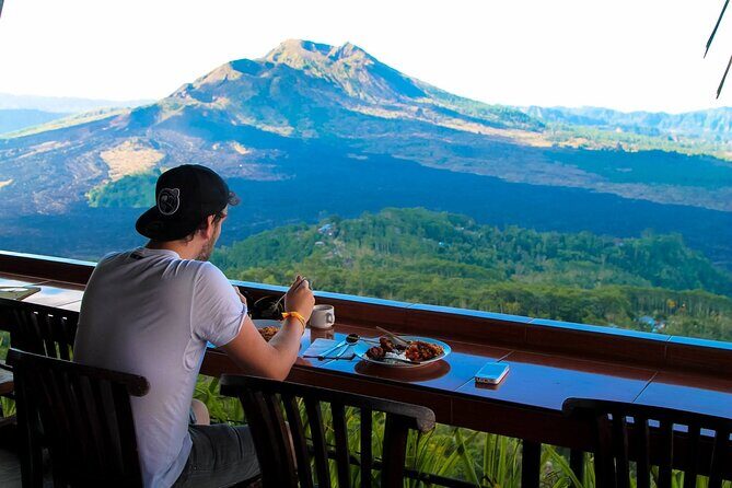 Bali Tour: Cepung Waterfall, Penglipuran Village, & Mt Batur View - Tegalalang Rice Terrace: photo time plus a real walk