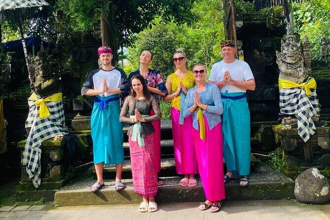 Bali: Water Purification at Pura Mengening - How long it takes and how the small group keeps it grounded