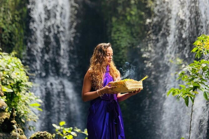 Beji Griya Waterfall Bali Spritual Holy Bath Experience - Priest-led steps, sarongs, and the coconut blessing ritual