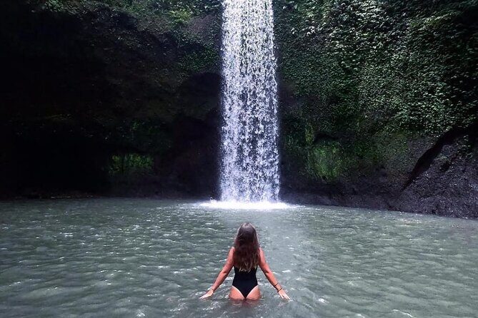 Best of Ubud Waterfalls, Tegalalang Rice Terrace & Jungle Swing - Food stop: local warung options, but lunch isn’t included