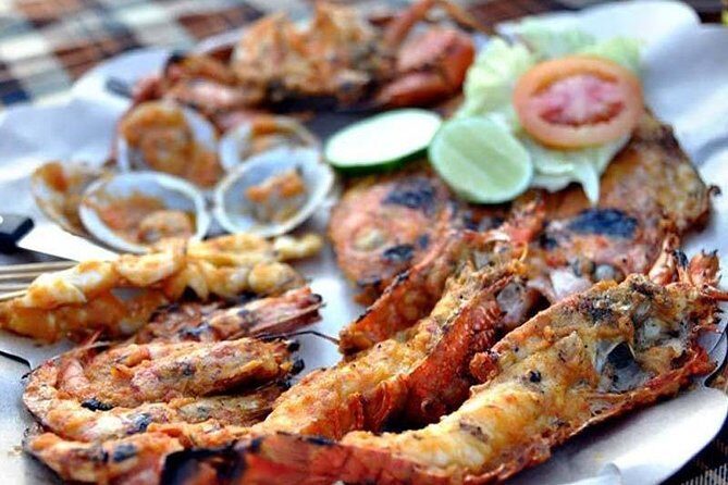 Best Romantic Seafood Dinner at Jimbaran Beach Sunset - What you get for the money: the seafood lineup and sides