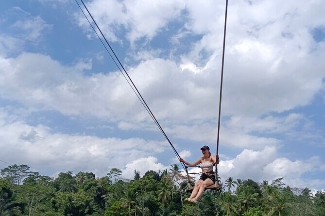 Best Ubud Tours -All inclusive with private driver - Stop 5: Ulu Petanu Waterfall to close the day with variety