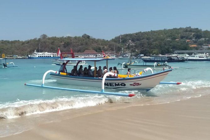 Blue Lagoon & Tanjung Jepun Snorkeling Private Tour - Lunch, shower, and the comfort details that make this worth it