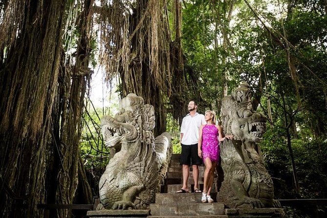 Central Bali Tour: Ubud Village, Kintamani Volcano, and Waterfall - Ubud Palace and the Traditional Art Market: quick culture hits in town