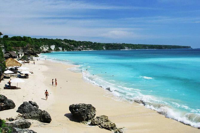Charter Standard Vehicle with Driver at Bali- 5 Hours Usage - A smart 5-hour route: Uluwatu Temple then GWK