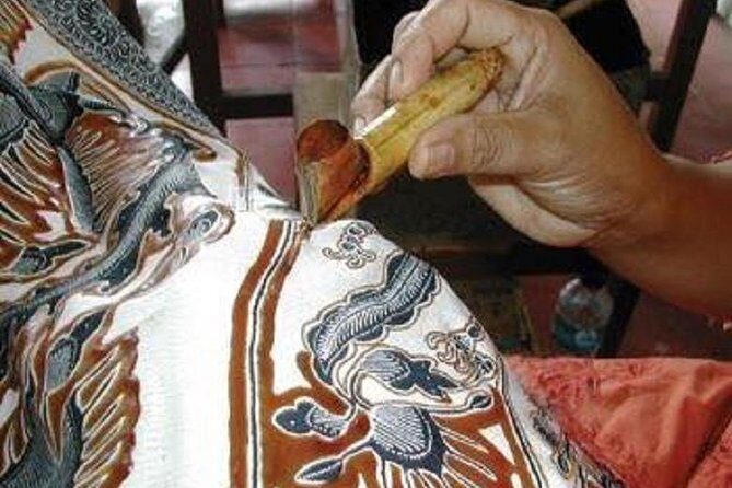 Day Trip: Ubud Monkey Forest, Rice Terrace, Temple and Waterfall - More Ubud than landmarks: Tohpati batik, Mas wood art, and silver crafting