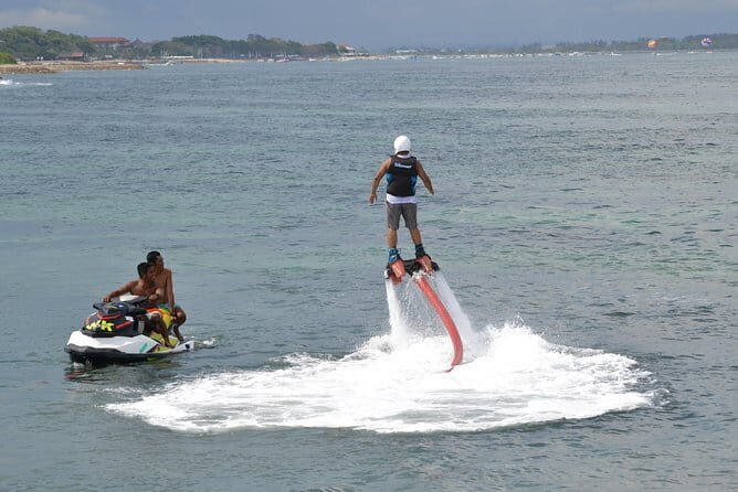 Fly Board Experience in Bali - Entering Nusa Dua Beach: why this beach setup helps