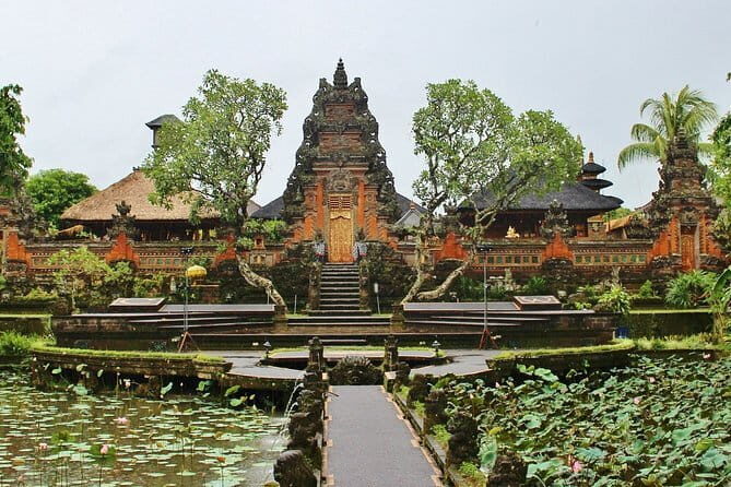 Full Day Ubud Tanah Lot Uluwatu All Inclusive Private Tour - Your driver can make or break the long day