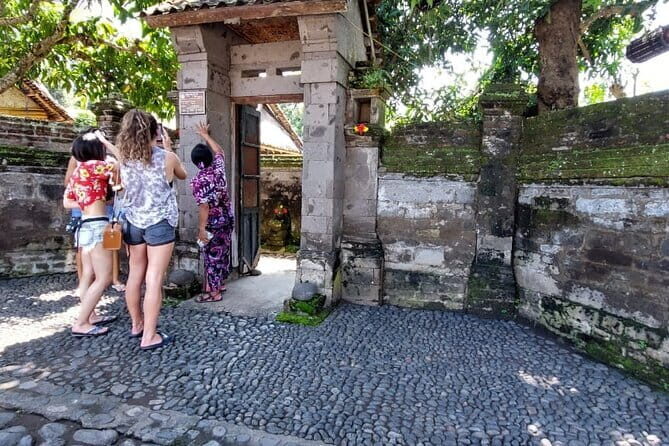 Full-Day Ubud Village including Mt Batur Tirta Empul and Sightseeing Tour - Tegenungan Waterfall: Stairs, Sound, and a Clear Check on Energy