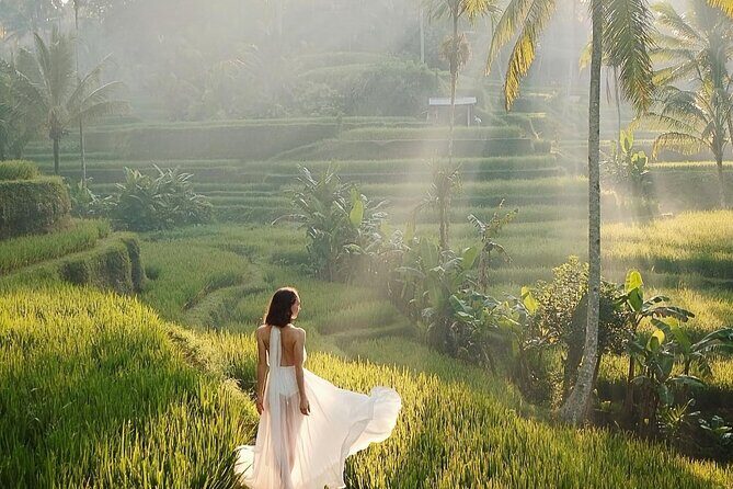 Gate of Heaven at Lempuyang Temple and East Bali Tour - Tirta Gangga: royal palace pools, fish, and a peaceful hour