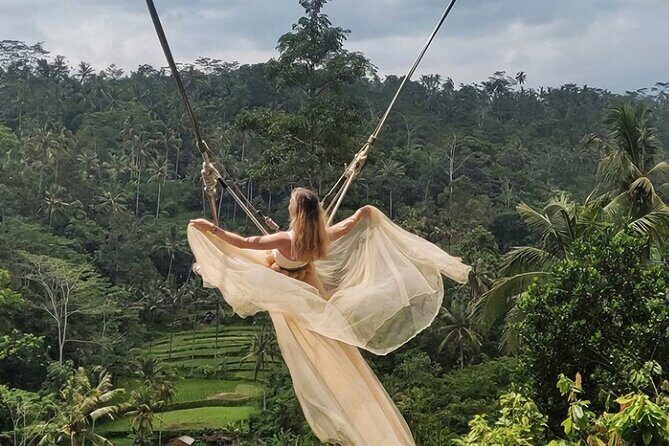 Gate of Heaven at Lempuyang Temple and East Bali Tour - Tukad Cepung Waterfall: hidden access, big payoff