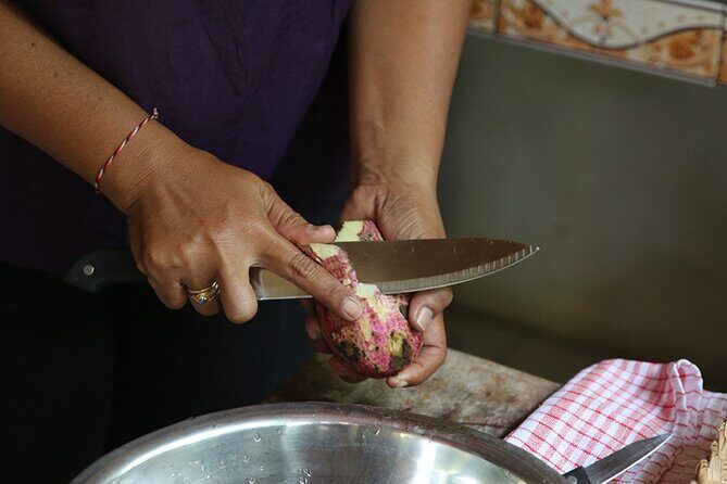 Gianyar Market Visit & Cooking Class in Ubud with Kadek & Putu - The Market Tour: Picking Fruits, Veggies, and Herbs You Can Name