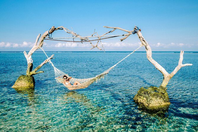 Gili Islands Private Tour: Gili Trawangan, Gili Meno & Gili Air – Full Day - Malaka Hill viewpoint: quick photos with big sea views