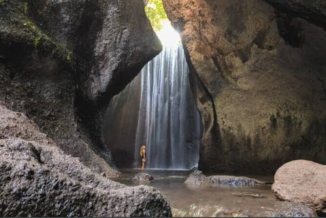 Heaven Gate, Tirtagangga and Tukad Cepung Waterfall - All Inclusive - The long drive reality: why timing and comfort matter