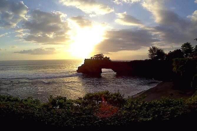 Hidden Nungnung Waterfall and Tanah Lot sunset Private Tour - The chauffeur and route: why this feels smoother than self-driving