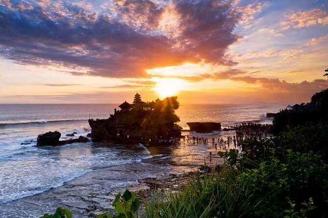 Hidden Nungnung Waterfall and Tanah Lot sunset Private Tour - Nungnung Waterfall: jungle shade, lots of steps, and a real cooldown