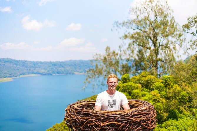Instagram Tour in Bali: The Most Beautiful Spots - Stop 3: Wanagiri Hidden Hills, Bird’s Nest, Swing, and Lake Views