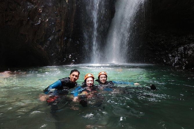 Intermediate canyoning tour in Bali " Maboya Canyon " - The descent at Maboya Canyon: slides, jumps, and rappels