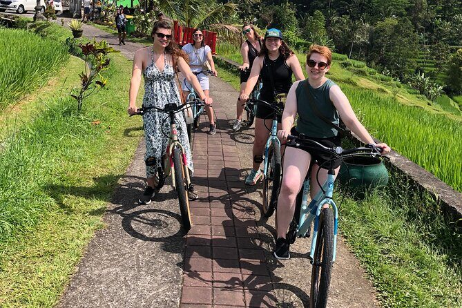 Jatiluwih E-bikes Tour Cycling Group - Iron Necklace to Lunch at Gong Jatiluwih Restaurant