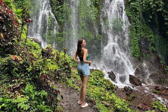 Jeep Mount Batur and Hot Springs with instagram fotos - After sunrise: black lava formations and caldera views
