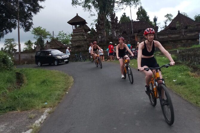 Kintamani Down Hill Cycling - Your Guides Matter: Niko and Eka’s Style of Support