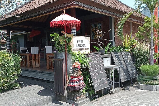 Lempuyang Temple Gate Heaven Tirta Gangga Private Guided Tour - Ujung Water Palace: Ujung Park and Sukasada Park