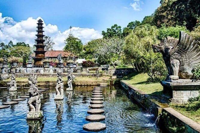 Lempuyang Temple Tour With Lunch and Pick Up - The water palace and white-sand beach stops: why they matter