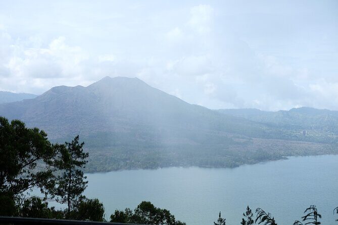 Mount Batur Sunrise Trekking & White Water Rafting ( Private - All Inclusive ) - Should You Book This Mount Batur Sunrise + Telaga Waja Day?